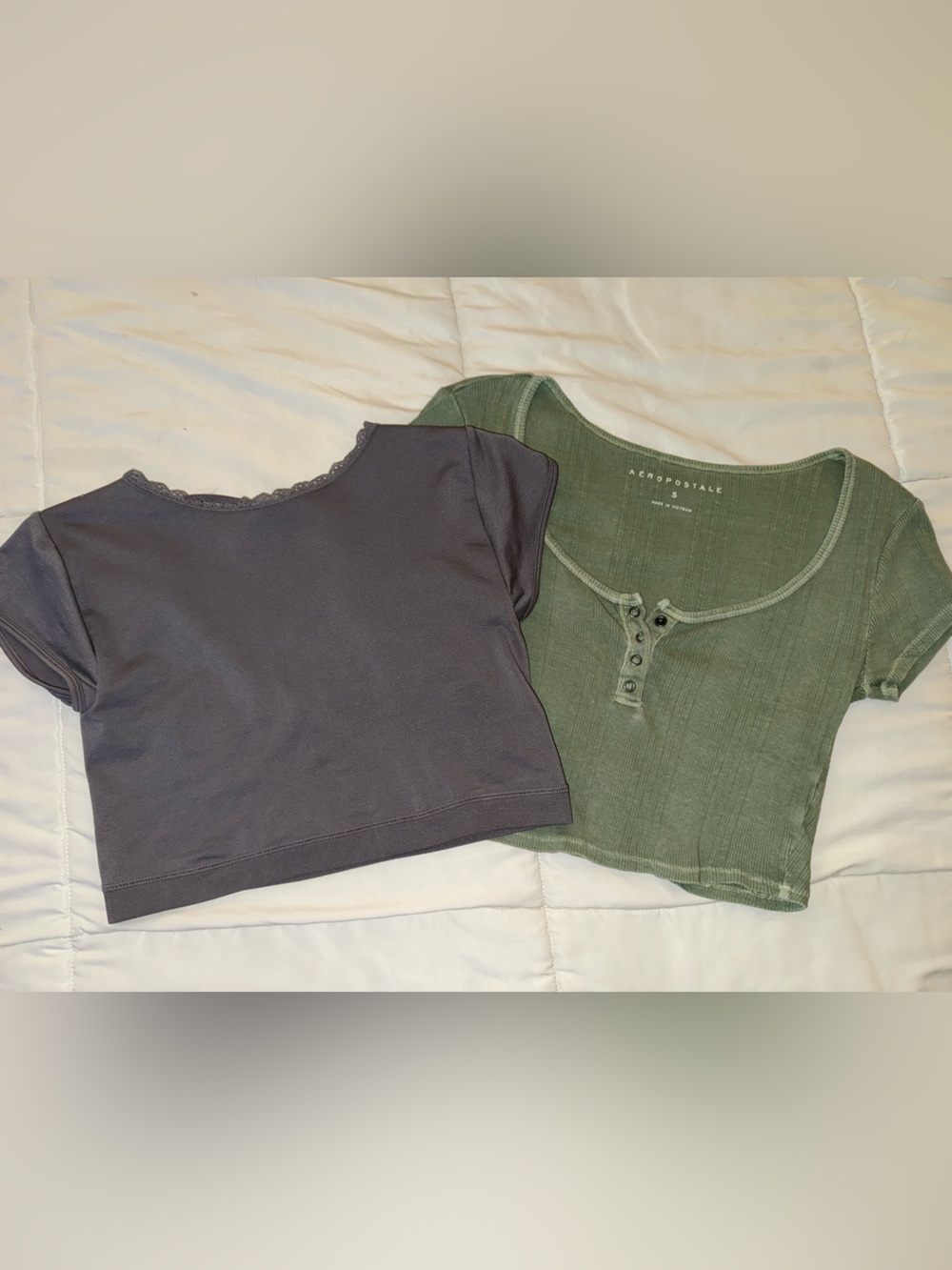 BUNDLE! 2 T-Shirts